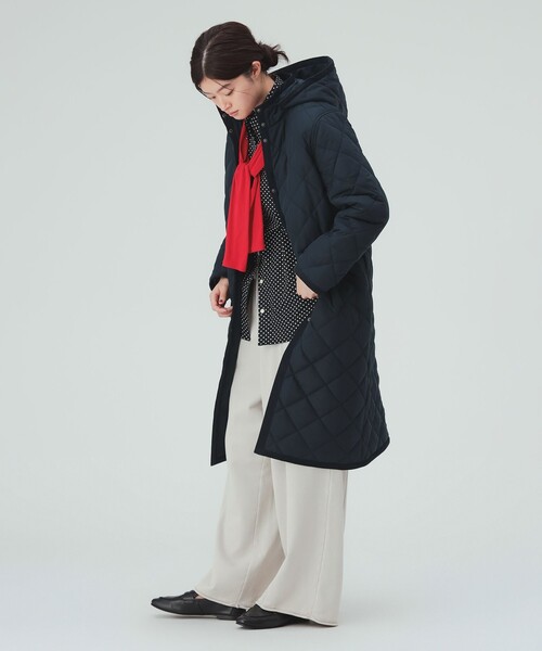 BEAMS HEART（ビームスハート）の「フード キルティング コート（その他アウター・レディース・オリーブ/ベージュ/ネイビー・MEDIUM/LARGE/SMALL）」の5枚目の写真