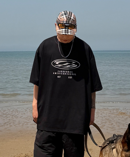 CARGOBROS(カーゴブロス)の「(ビッグサイズ) ラウンドサークルロゴ半袖Tシャツ (ブラック)(Tシャツ/カットソー・メンズ・その他・FREE)」の1枚目の写真