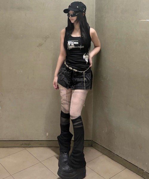 Never mind the XU（ネバーマインドザエックスユー）の「【Never mind the XU】slim fit studs sleeveless / 【ネバーマインド ザ エックスユー】スリムフィットスタッズタンクトップ（タンクトップ・レディース・ブラック/ホワイト・S）」の9枚目の写真