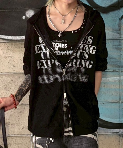 Never mind the XU（ネバーマインドザエックスユー）の「【Never mind the XU】slim fit studs sleeveless / 【ネバーマインド ザ エックスユー】スリムフィットスタッズタンクトップ（タンクトップ・レディース・ブラック/ホワイト・S）」の21枚目の写真