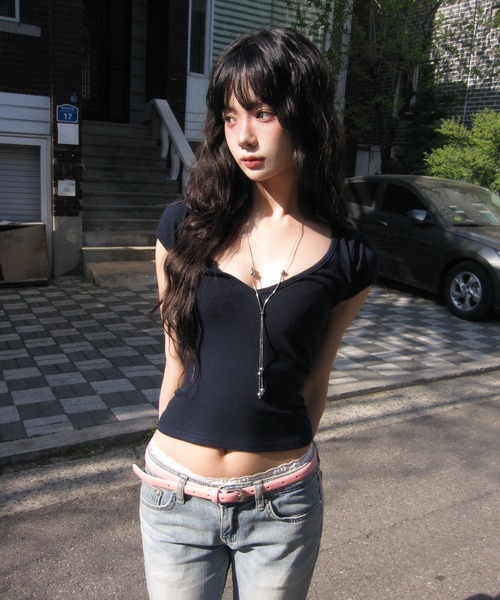 modimood（モディムード）の「[MADE] momuseo ディープVネックパフ半袖Tシャツ（Tシャツ/カットソー・レディース・パープル/ネイビー/チャコール/ブラック/ホワイト・FREE）」の13枚目の写真