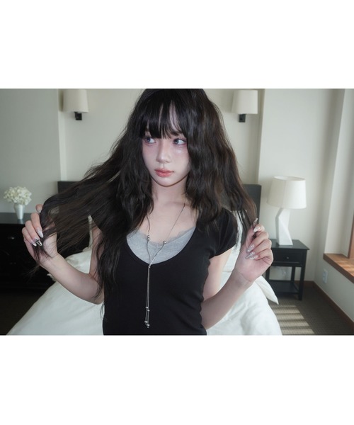 modimood（モディムード）の「[MADE] momuseo ディープVネックパフ半袖Tシャツ（Tシャツ/カットソー・レディース・パープル/ネイビー/チャコール/ブラック/ホワイト・FREE）」の7枚目の写真