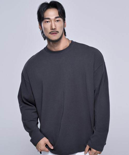 PHYSICAL GARMENTS（フィジカルガーメンツ）の「P2598 モーダルスパン オーバーサイズ 長袖Tシャツ [4COLOR]（Tシャツ/カットソー・メンズ・ホワイト/ブラック/カーキ/チャコール・MEDIUM/LARGE/X-LARGE/XX-LARGE）」の6枚目の写真