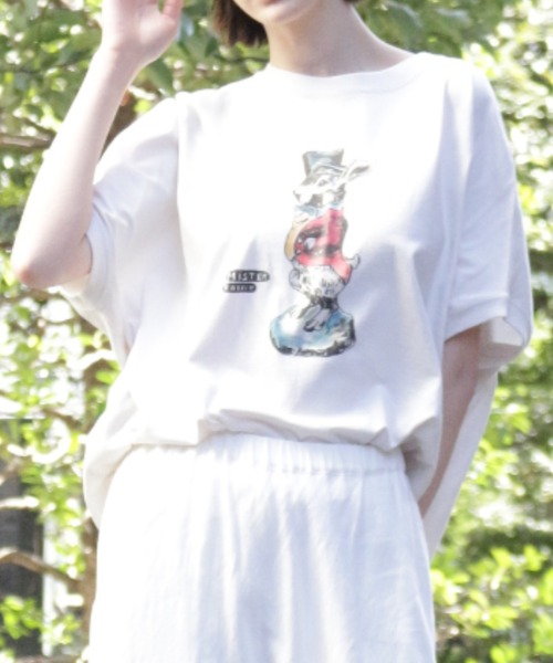 H.A.K(ハク)の「H.A.K×ナタリー・レテ スワイー天竺「MISTER RABBiT」ドルマンTシャツ(Tシャツ/カットソー・レディース・チャコール/オフホワイト・FREE)」の1枚目の写真
