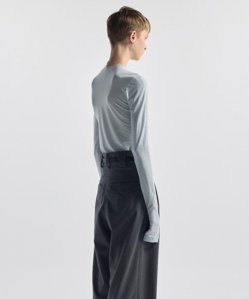 CINOH(チノ)の「SUPER160S WOOL JERSEY CREW NECK LONG SLEEVE(Tシャツ/カットソー・レディース・ブラック/サックスブルー・38)」の11枚目の写真