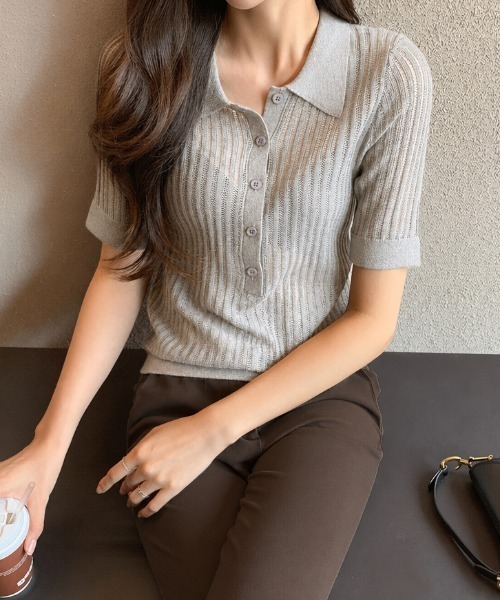 COCOMOMO(ココモモ)の「旬のシアーを味方に。 シアーポロニット サマーニット ポロ シアーニット ポロシャツ シアー リブニット トップス 半袖 透け感 春服 夏服(ポロシャツ・レディース・ライトグレー/ブラック/ホワイト・FREE)」の3枚目の写真
