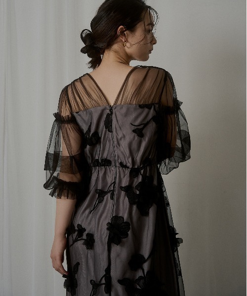 LE'RURE(リルアー)の「Flower motif puffsleeve dress(ドレス・レディース・グレー/ブラック・M-Long/MEDIUM/SMALL)」の8枚目の写真