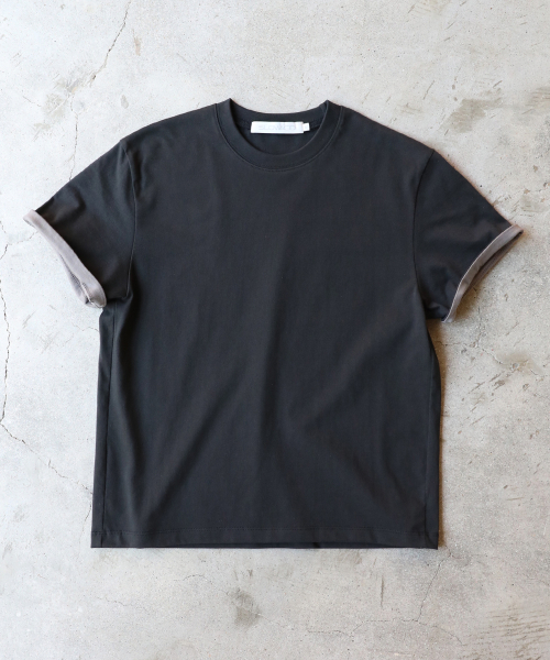 SLOWACID（スローアシッド）の「SA REFINED FLIP-CUFF SEMI-CROP TEE [BLACK]（Tシャツ/カットソー・レディース・その他・SMALL/MEDIUM/LARGE/X-LARGE）」の2枚目の写真