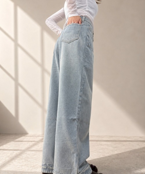 merrylatte(メリーラテ)の「ハイウエストワイドデニムパンツ(デニムパンツ・レディース・ライトブルー・XL/L/M)」の10枚目の写真