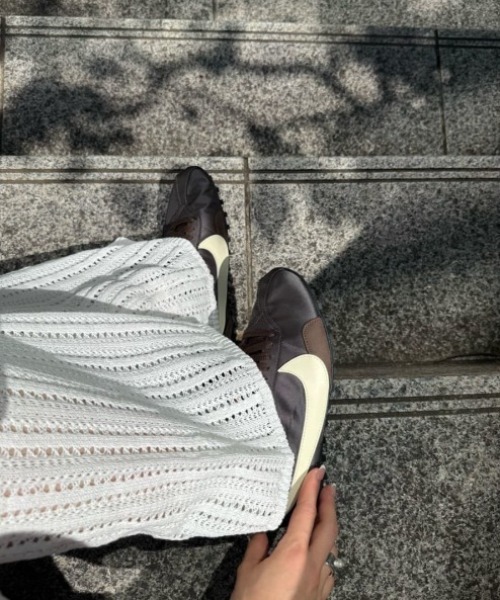 NIKE(ナイキ)の「【NIKE meets emmi】W MOON SHOE OG(スニーカー・レディース・チャコールグレー・25.5/25/24.5/24/23.5/23)」の15枚目の写真