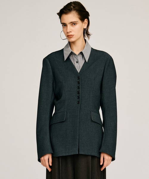 PRANK PROJECT(プランクプロジェクト)の「【2026Autumn Pre-Order】パデッドショルダーVネックジャケット / Padded Shoulder V-Neck Jacket(テーラードジャケット・レディース・チャコールグレー/ブラック・FREE)」の6枚目の写真