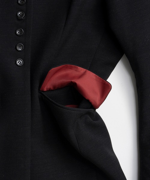 PRANK PROJECT(プランクプロジェクト)の「【2026Autumn Pre-Order】パデッドショルダーVネックジャケット / Padded Shoulder V-Neck Jacket(テーラードジャケット・レディース・チャコールグレー/ブラック・FREE)」の14枚目の写真