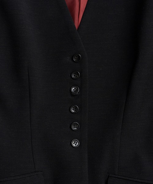 PRANK PROJECT(プランクプロジェクト)の「【2026Autumn Pre-Order】パデッドショルダーVネックジャケット / Padded Shoulder V-Neck Jacket(テーラードジャケット・レディース・チャコールグレー/ブラック・FREE)」の13枚目の写真