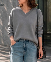 【身体のラインを拾わない◎】サイドスリットVネックニットプルオーバー