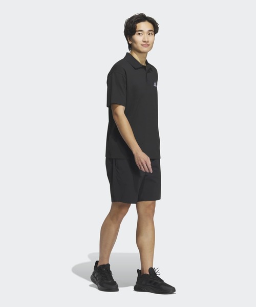 adidas(アディダス)の「エッセンシャルズ プラス ルーズフィット スモールロゴ 半袖ポロシャツ / アディダス adidas(ポロシャツ・メンズ・ブラック・XX-LARGE/3XL/LARGE/MEDIUM/SMALL/X-LARGE)」の5枚目の写真