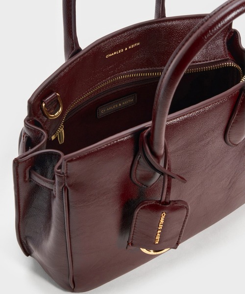 CHARLES & KEITH(チャールズ & キース)の「Ginevra ラージジネヴラ トートバッグ(トートバッグ・レディース・ワインレッド/ブラック・M)」の15枚目の写真