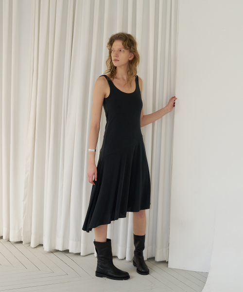 108POUND（108パウンド）の「Dual Drape Dress_Black（ワンピース・レディース・その他・FREE）」の3枚目の写真