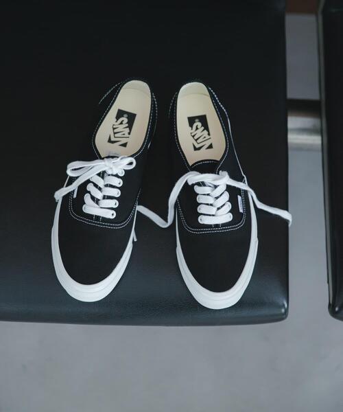 VANS(バンズ)の「VANS LX AUTHENTIC REISSUE 44(スニーカー・メンズ・ブラック・10.5/10/8.5/9.5/8/12/11/9)」の1枚目の写真
