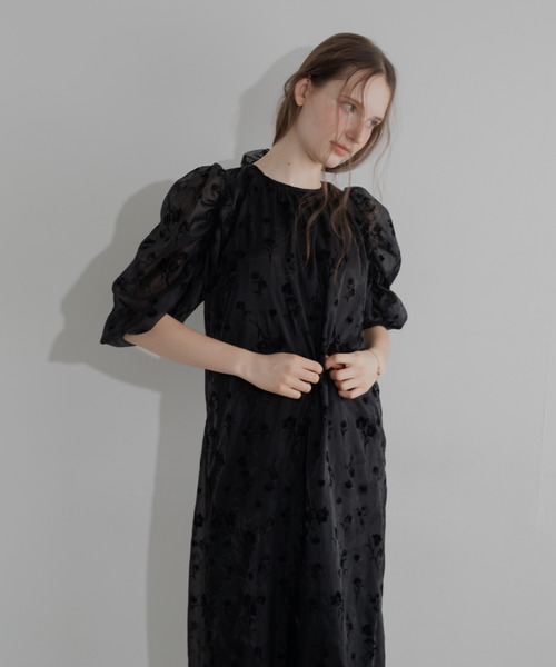 JUMELLE(ジュメロ)の「フロッキーフラワードレス(ドレス・レディース・ピンク/ブラック・SMALL/MEDIUM)」の9枚目の写真