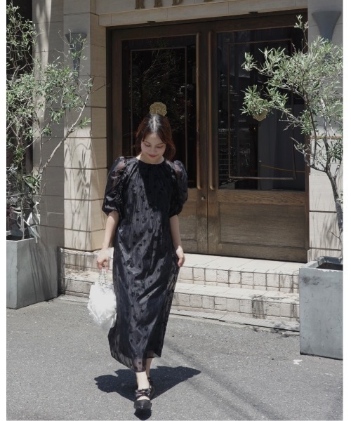 JUMELLE(ジュメロ)の「フロッキーフラワードレス(ドレス・レディース・ピンク/ブラック・SMALL/MEDIUM)」の16枚目の写真