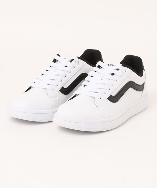 VANS(バンズ)の「VANS ヴァンズ DUCE デュース V2138 WHITE/BLACK(スニーカー・メンズ・ホワイト・6h/7/7h/8/8h/9/4h/5/5h/6/9h/10/10h/11/12)」の1枚目の写真