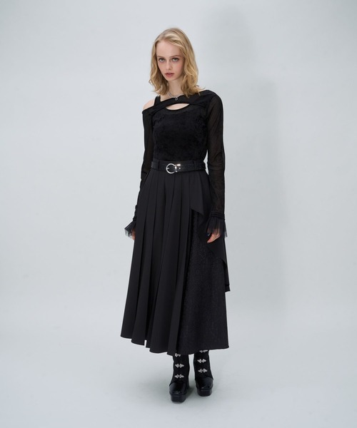 HARE(ハレ)の「カットアウトシアーベロアカットソー(HARE)(Tシャツ/カットソー・レディース・ブラック/ライトインディゴブルー・FREE)」の3枚目の写真