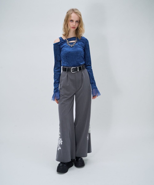 HARE(ハレ)の「カットアウトシアーベロアカットソー(HARE)(Tシャツ/カットソー・レディース・ブラック/ライトインディゴブルー・FREE)」の7枚目の写真