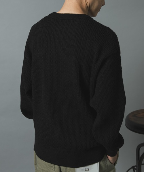 ITEMS URBANRESEARCH(アイテムズ アーバンリサーチ)の「ミニケーブルクルーネックニットプルオーバー(ニット/セーター・メンズ・ブラック/モカ/ホワイト/バーガンディー・MEDIUM/LARGE)」の15枚目の写真