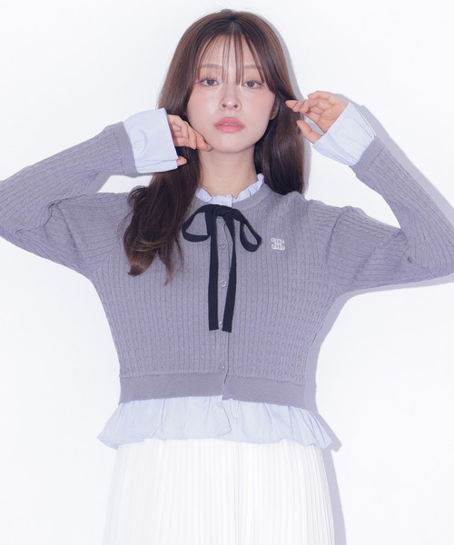 JILL by JILL STUART(ジルバイジルスチュアート)の「フリルカラーケーブルニット(ニット/セーター・レディース・ピンク/グレー/ネイビー・FREE)」の2枚目の写真