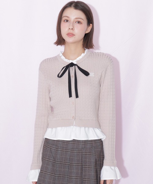 JILL by JILL STUART(ジルバイジルスチュアート)の「フリルカラーケーブルニット(ニット/セーター・レディース・ピンク/グレー/ネイビー・FREE)」の3枚目の写真