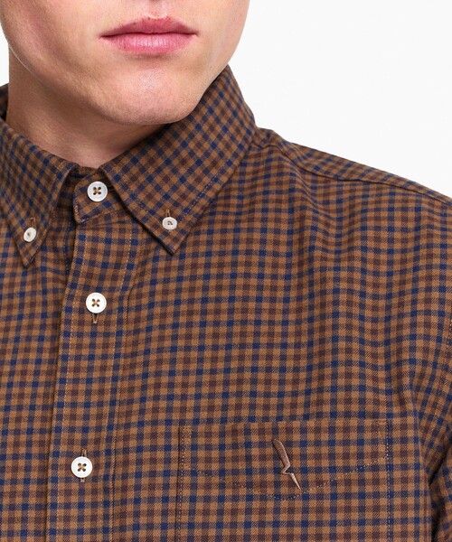 AIGLE(エーグル)の「コットン フランネルチェックシャツ ボタンダウンシャツ(シャツ/ブラウス・メンズ・ブラウン・S/M/L)」の5枚目の写真