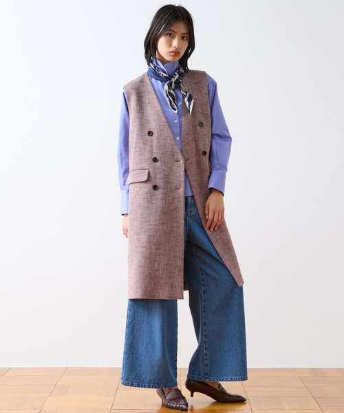 Tiara(ティアラ)の「ワイドタックデニムパンツ(デニムパンツ・レディース・ブラック/ブルー・3/2)」の6枚目の写真
