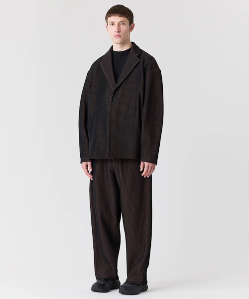 CFCL(シーエフシーエル)の「【CFCL】SOFT HYPHA TAPERED CURVED PANTS(その他パンツ・メンズ・ブラック/ブラウン・3/5)」の4枚目の写真