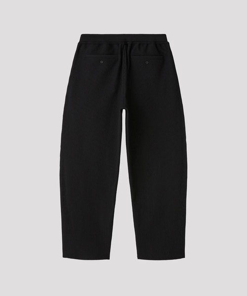 CFCL(シーエフシーエル)の「【CFCL】SOFT HYPHA TAPERED CURVED PANTS(その他パンツ・メンズ・ブラック/ブラウン・3/5)」の3枚目の写真