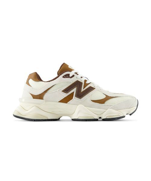 emmi(エミ)の「【New Balance】U9060(スニーカー・レディース・アイボリー・25/24.5/24/23.5/23)」の2枚目の写真