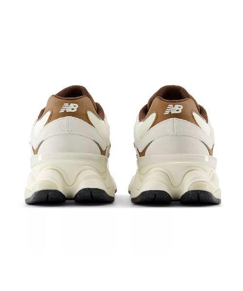 emmi(エミ)の「【New Balance】U9060(スニーカー・レディース・アイボリー・25/24.5/24/23.5/23)」の4枚目の写真