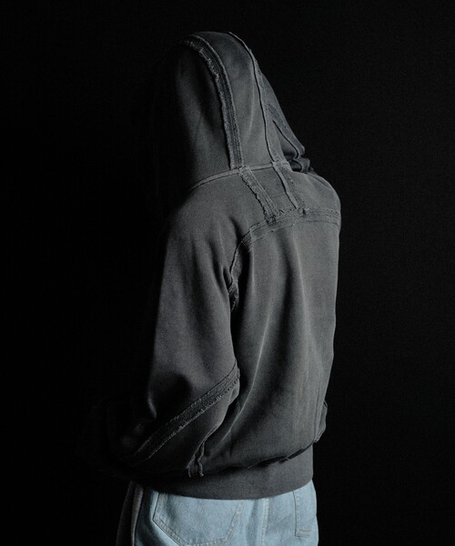 JIEDA（ジエダ）の「【RUSSELL×jieDa】 Campus Sweat Zip Hoodie / スウェット ジップフーディー / ユニセックス / コラボ（パーカー・メンズ・ブラック/レッド/グレー・M/XL/L）」の9枚目の写真