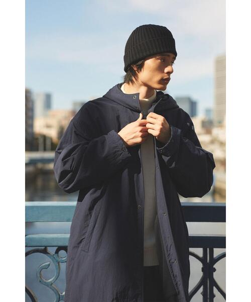 YLEVE(イレーヴ)の「Y / RECYCLE NYLON TAFFETA CO(ダウンジャケット/コート・メンズ・ホワイト/ネイビー・4)」の17枚目の写真