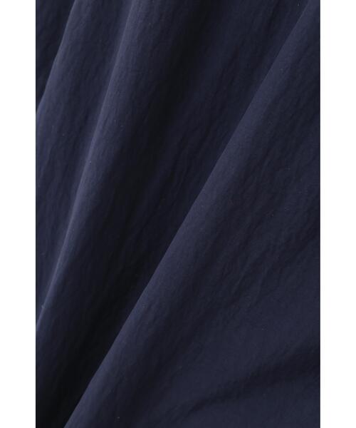 YLEVE(イレーヴ)の「Y / RECYCLE NYLON TAFFETA CO(ダウンジャケット/コート・メンズ・ホワイト/ネイビー・4)」の22枚目の写真