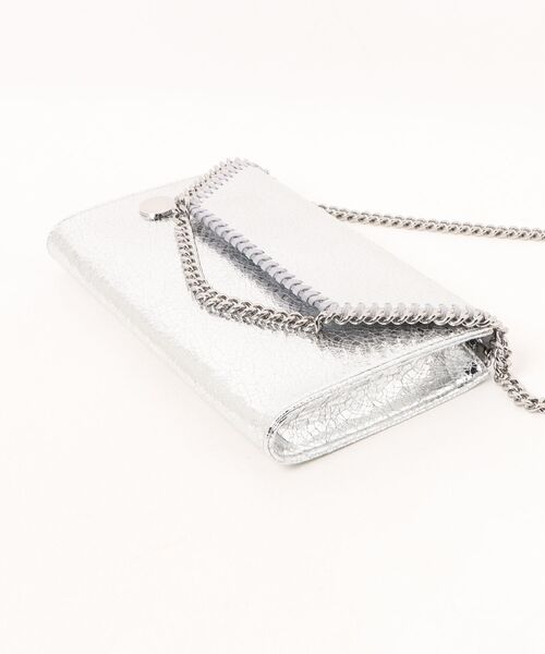 STELLA McCARTNEY(ステラマッカートニー)の「Falabella Wallet on Chain / ファラベラ ウォレット オン チェーン(ショルダーバッグ・レディース・シルバー・ONE SIZE)」の3枚目の写真