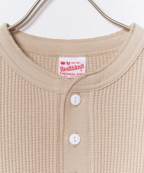 Healthknit(ヘルスニット)の「Healthknit/ヘルスニット LONG SLEEVE HENLEY NECK ロング スリーブ ヘンリー ネック ロンT スリーボタン カジュアル ミニマル ヴィンテージライク メンズ レディース 2026秋冬 秋服 冬服(Tシャツ/カットソー・メンズ・オフホワイト/ブラック/ベージュ・M/L/XL)」の8枚目の写真