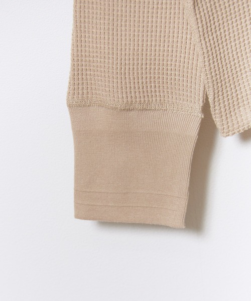 Healthknit(ヘルスニット)の「Healthknit/ヘルスニット LONG SLEEVE HENLEY NECK ロング スリーブ ヘンリー ネック ロンT スリーボタン カジュアル ミニマル ヴィンテージライク メンズ レディース 2026秋冬 秋服 冬服(Tシャツ/カットソー・メンズ・オフホワイト/ブラック/ベージュ・M/L/XL)」の6枚目の写真