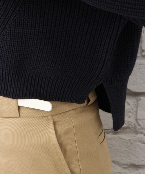 LEPSIM（レプシィム）の「5Gクロプドカタアゼプルオーバー 748904（ニット/セーター・レディース・ベージュ/ダークネイビー/レッド・FREE）」の10枚目の写真