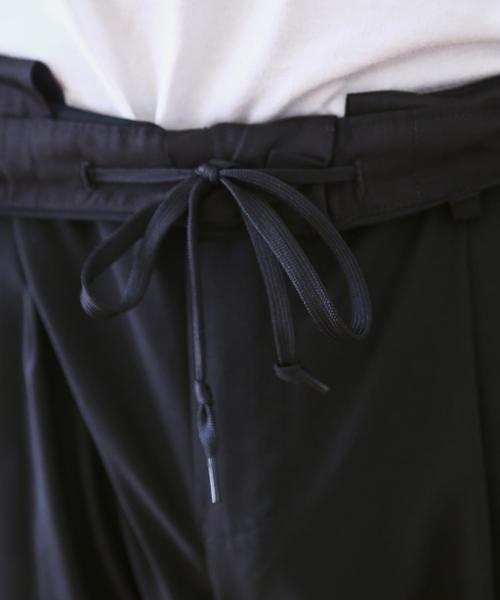 green label relaxing（グリーンレーベルリラクシング）の「KC ウォッシャブル/TRO 2P ユーティリティーパンツ 9/L ＜機能性＞ ◆（スラックス・メンズ・ブラック/グレー/ネイビー/オリーブ・LARGE/X-SMALL/MEDIUM/X-LARGE/SMALL）」の9枚目の写真