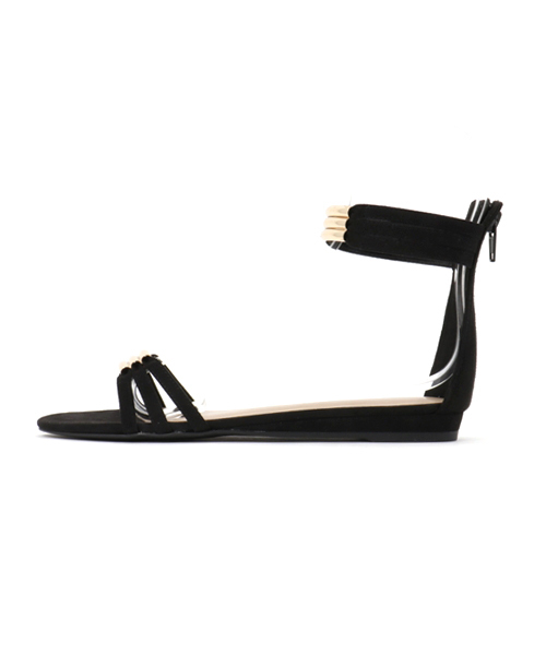 CHARLES & KEITH(チャールズ & キース)の「アンクルストラップサンダル / ANKLE-STRAP SANDALS(サンダル・レディース・バーガンディー/ブラック/ブラウン・23cm/24cm/22cm/22.5cm/23.5cm/24.5cm)」の4枚目の写真