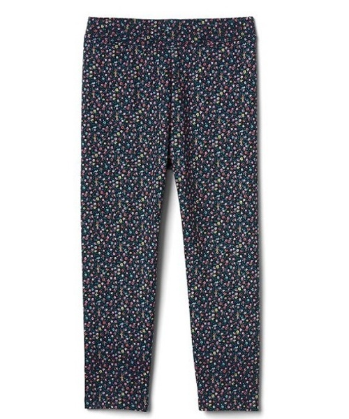 GAP（ギャップ）の「Gap プリント ストレッチジャージ カプリパンツ（レギンス/スパッツ・キッズ・マルチ/ピンク/ブルー/ダークネイビー/グリーン系その他/フューシャピンク・105cm/110cm/90cm/100cm/80ｃｍ/95cm）」の4枚目の写真