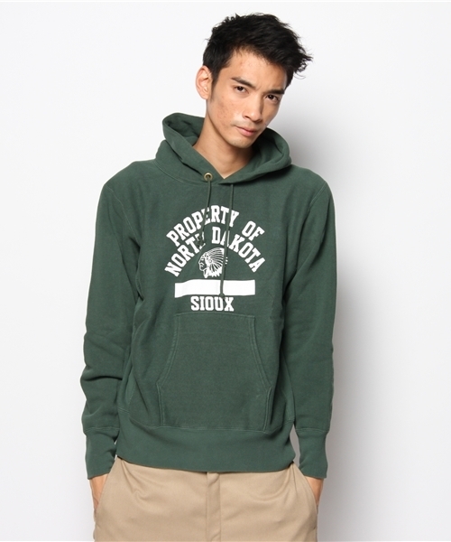 Champion(チャンピオン)の「チャンピオン REVERSE WEAVE P/O HOODED SWEAT SHIRT(パーカー・メンズ・グレー/グリーン/バーガンディー・MEDIUM/LARGE/X-LARGE)」の2枚目の写真