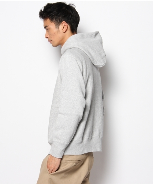 Champion(チャンピオン)の「チャンピオン REVERSE WEAVE P/O HOODED SWEAT SHIRT(パーカー・メンズ・グレー/グリーン/バーガンディー・MEDIUM/LARGE/X-LARGE)」の4枚目の写真