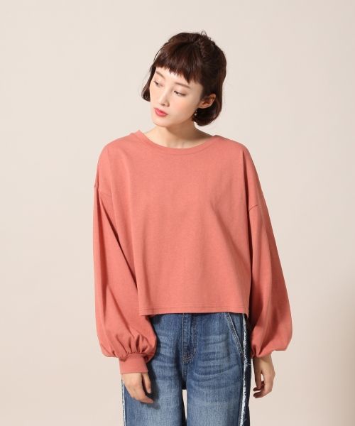 LOWRYS FARM(ローリーズファーム)の「ソデボリュームショートTシャツ 769303(Tシャツ/カットソー・レディース・ホワイト×ブラック/ブラック/オレンジ/パープル・LARGE/MEDIUM)」の4枚目の写真
