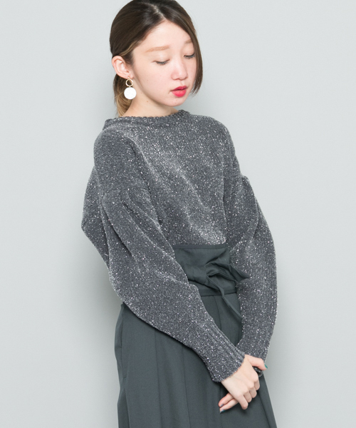 SENSE OF PLACE by URBAN RESEARCH（センスオブプレイスバイアーバンリサーチ）の「ラメモールボリュームスリーブセーター（ニット/セーター・レディース・ベージュ/グレー・FREE）」の2枚目の写真